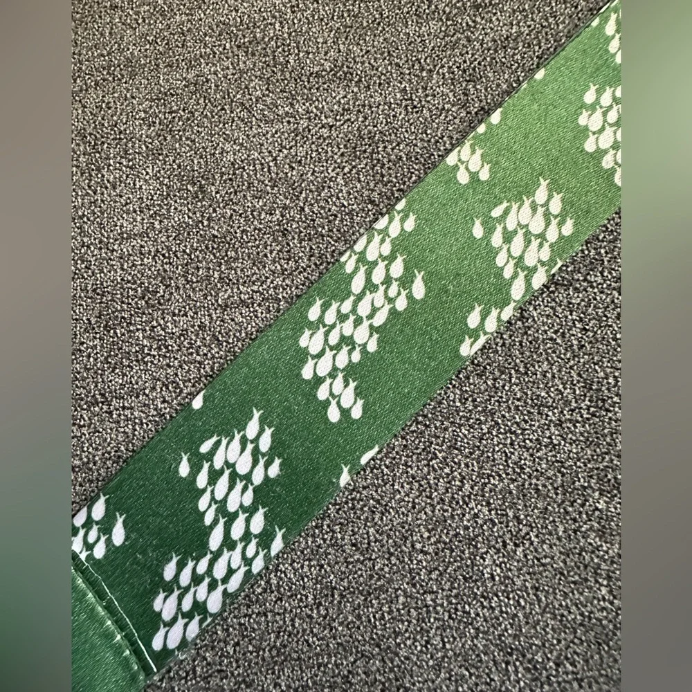 Fighting Eel Green Fish Lanyard - Picture 2 of 4